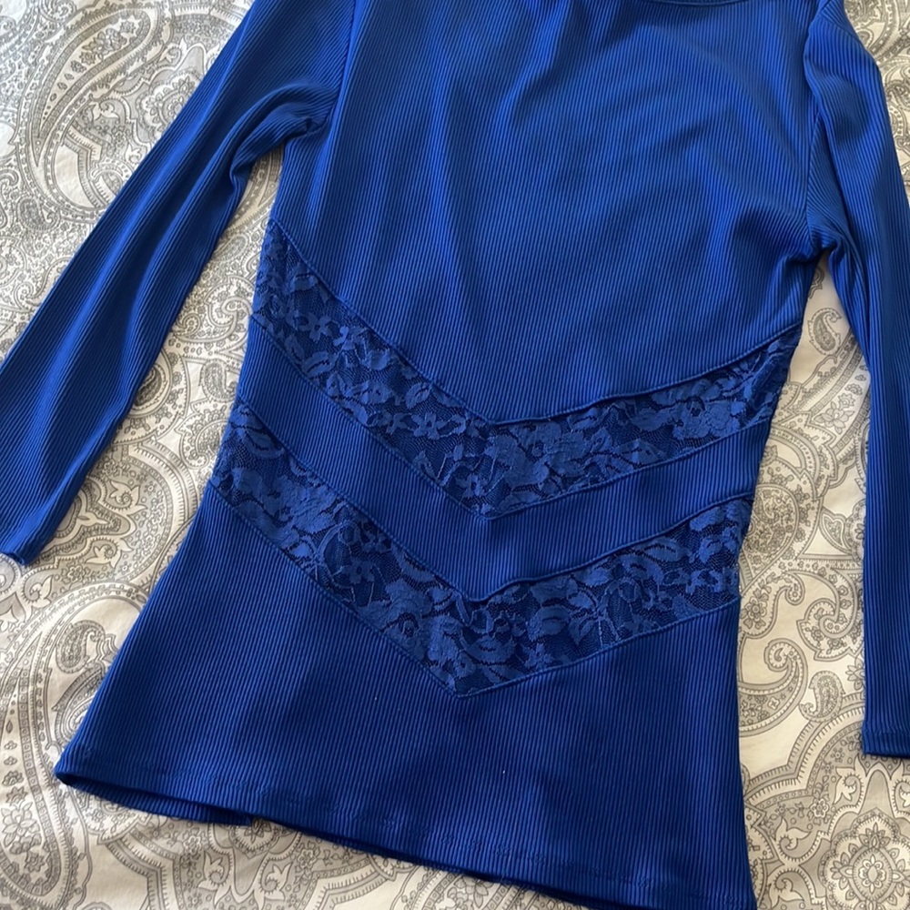 Bebe - Picture 4 of 4